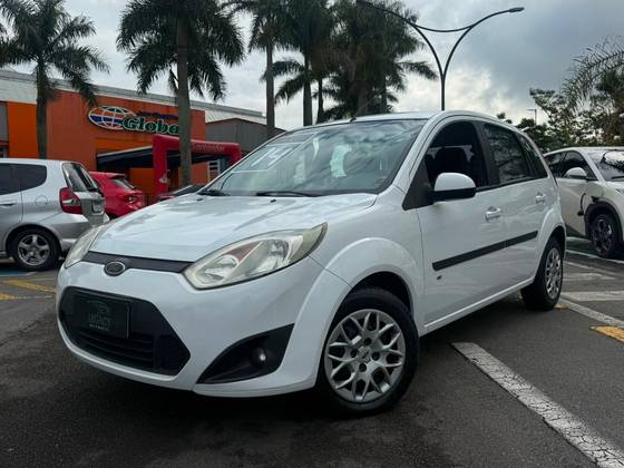 FORD FIESTA 1.0 ROCAM HATCH 8V FLEX 4P MANUAL FORD FIESTA 1.0 ROCAM HATCH 8V FLEX 4P MANUAL